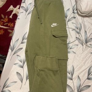 Nike Green Sweatpants Relaxed Fit Joggers